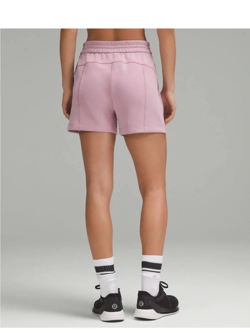 lululemon athletica Sofstreme 4” Shorts EUC